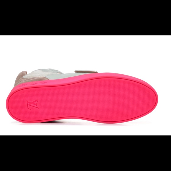 ⭐️⭐️Host Pick!!⭐️⭐️ Louis Vuitton “Kanye West” - Picture 4 of 4